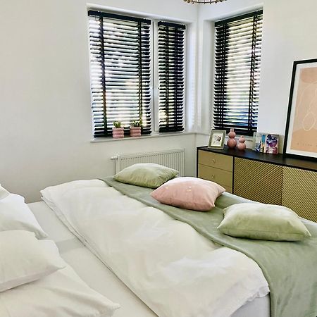 Apartament Ogrodowy Zakatek Uniejow Bagian luar foto