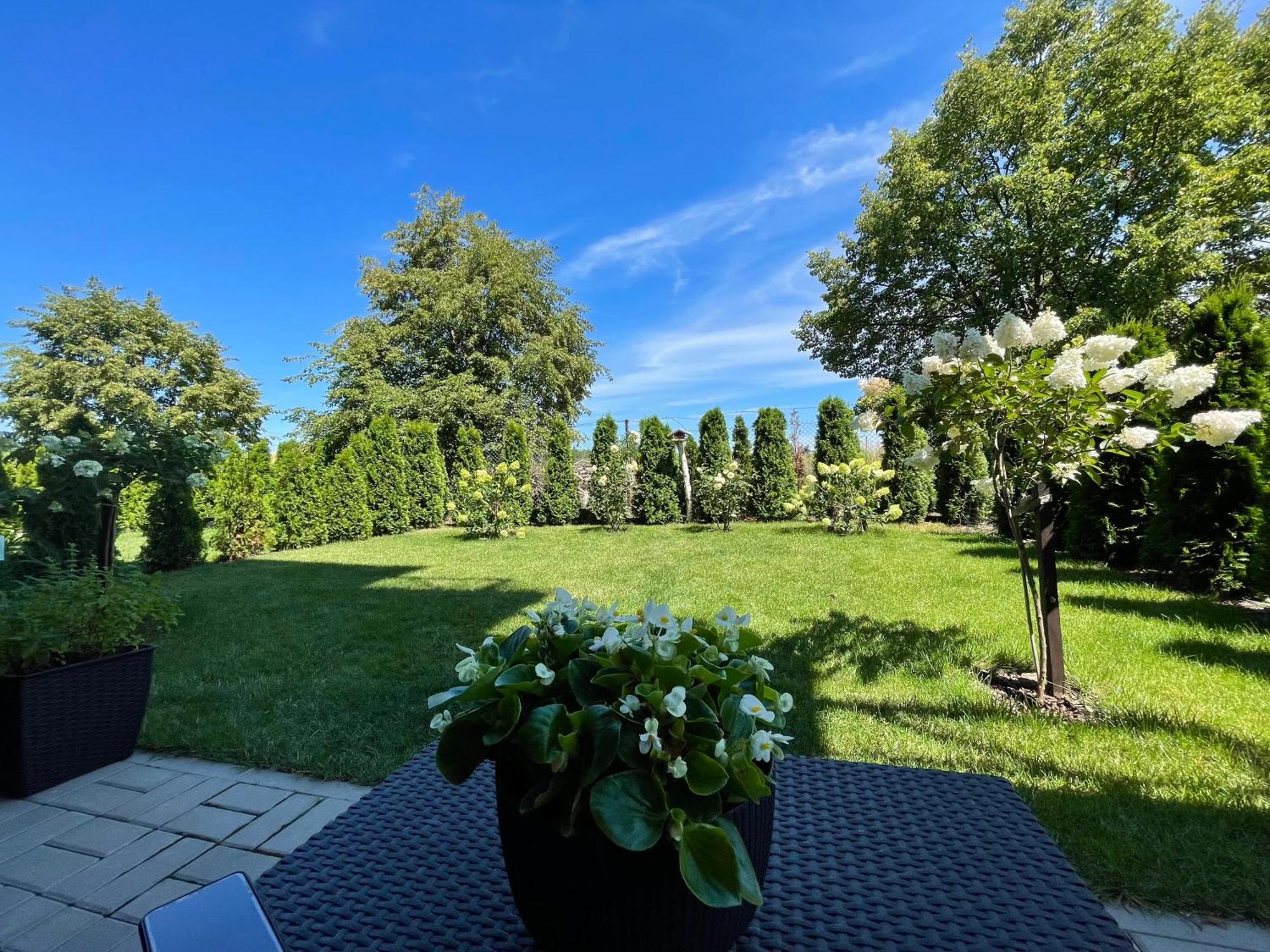 Apartament Ogrodowy Zakatek Uniejow Bagian luar foto